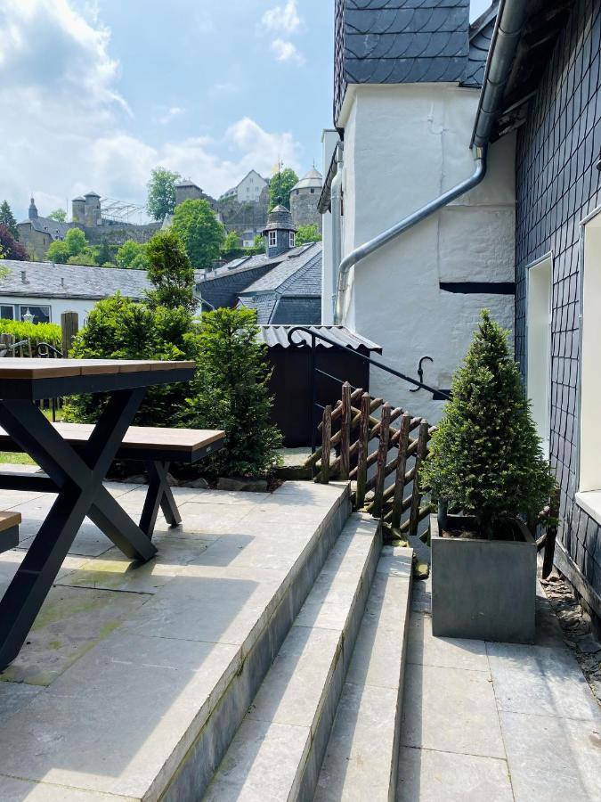 Holiday House Burgblick1 With Terrace - Vosproperties Monschau Exterior foto